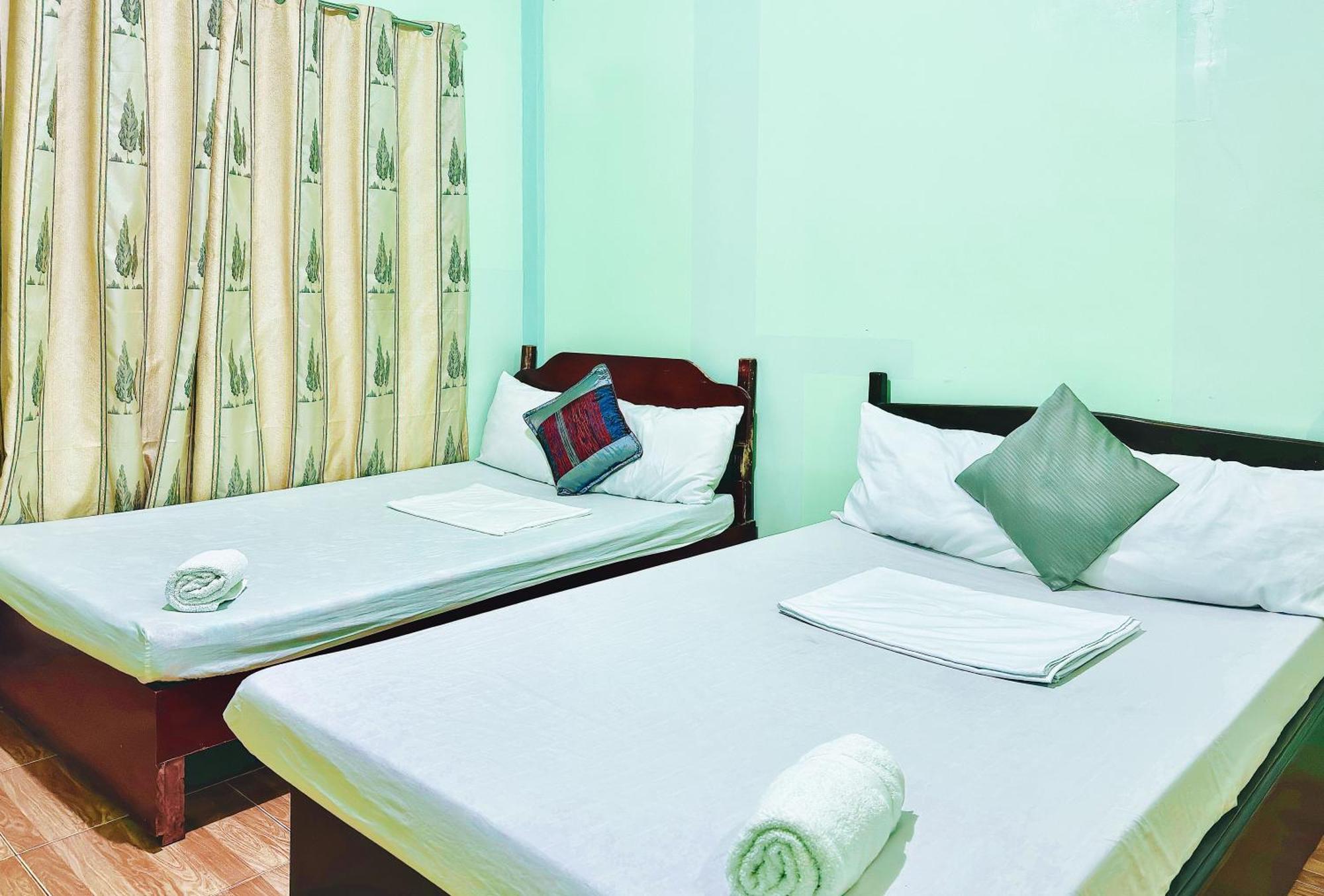 En Gedi Beach Resort By Reddoorz Iba Exterior foto