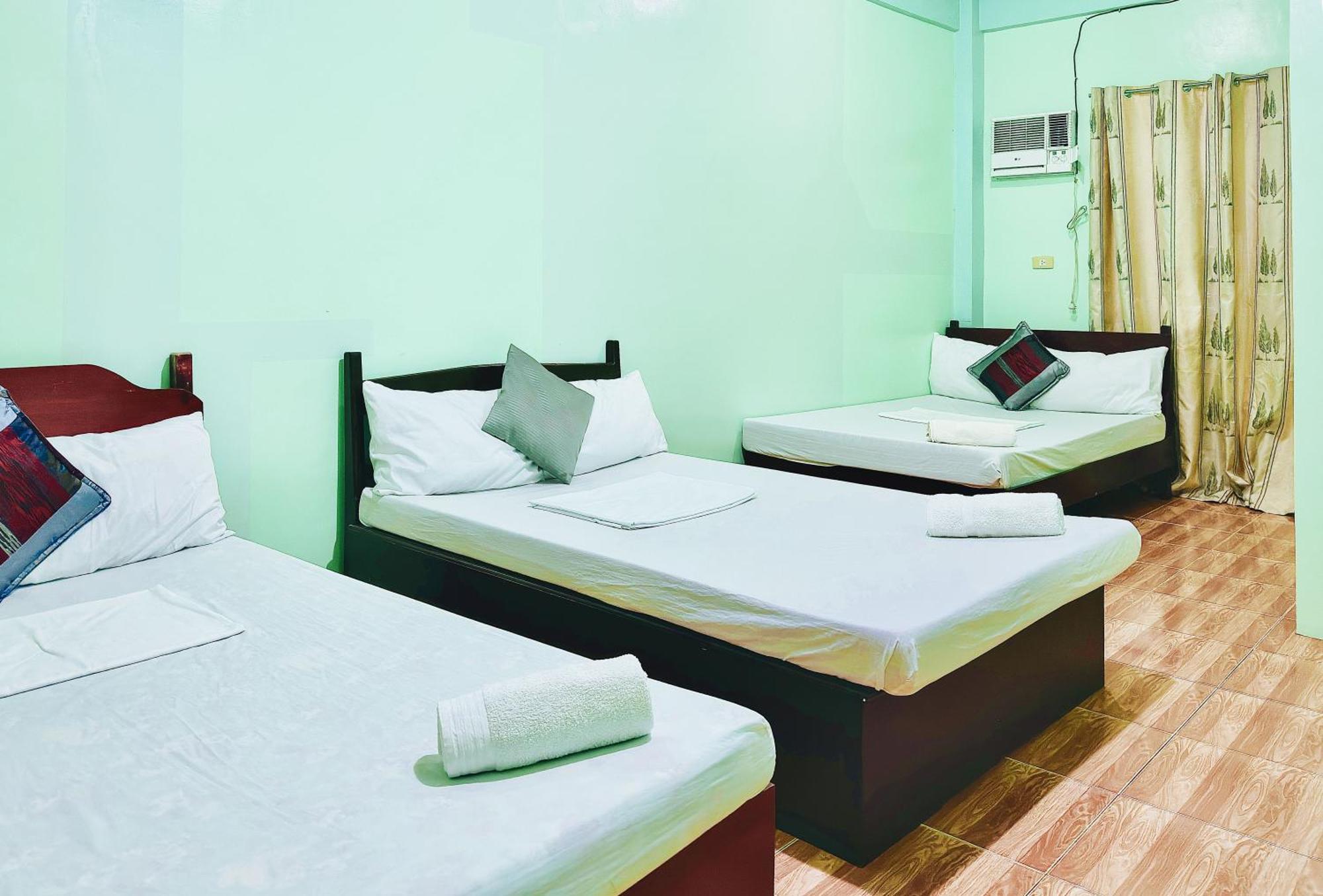 En Gedi Beach Resort By Reddoorz Iba Exterior foto